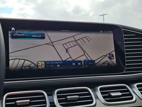 Used 2026 Mercedes-Benz GLE 450e 4MATIC image 29