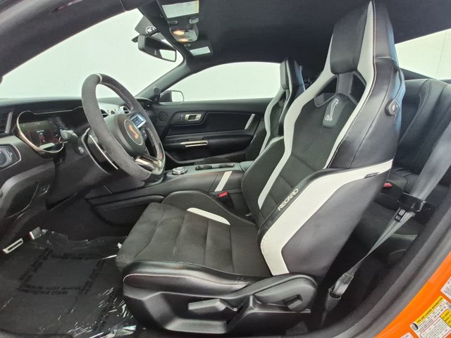 Used 2020 Ford Mustang Shelby GT500 w/ Technology Package RWD image 16