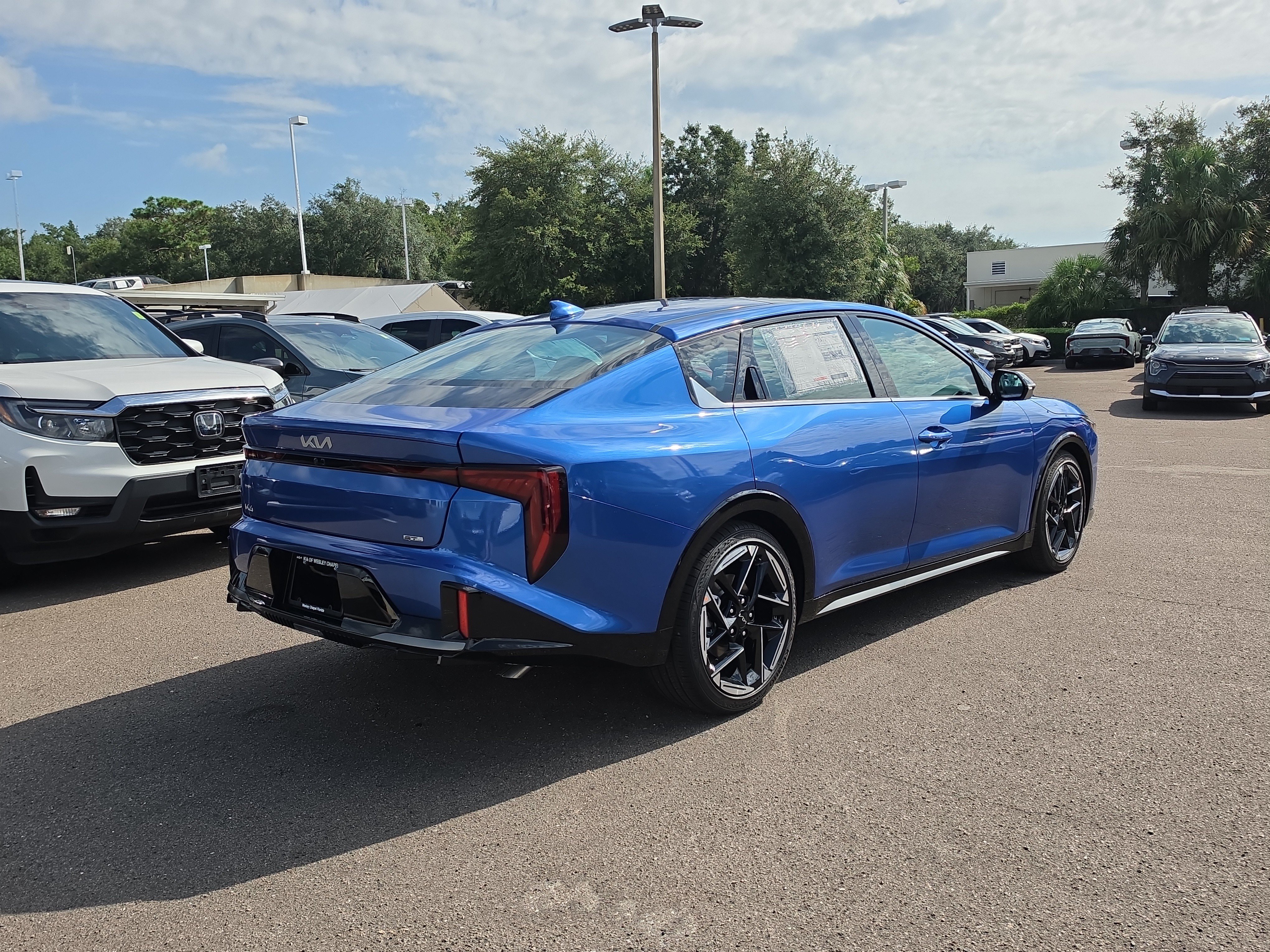 New 2026 Kia K4 GT-Line Turbo w/ GT-Line Sunroof Package FWD image 8