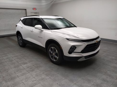 Used 2024 Chevrolet Blazer LT w/ Convenience Package FWD image 11