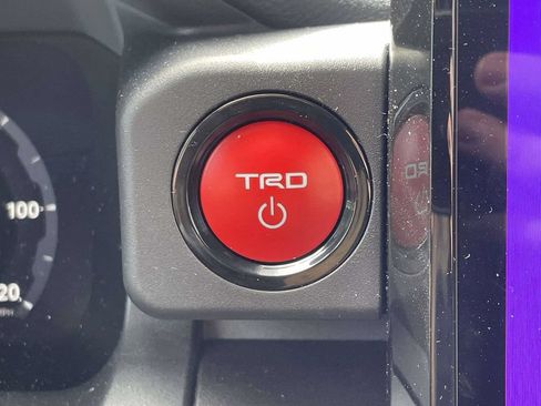 Used 2026 Toyota 4Runner TRD Off-Road Premium w/ Tow Technology Package AWD/4WD image 31