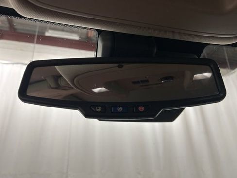 Used 2020 GMC Yukon Denali w/ Denali Premium Package image 13