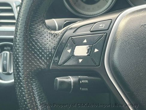 Used 2014 Mercedes-Benz E 350 Sedan image 23