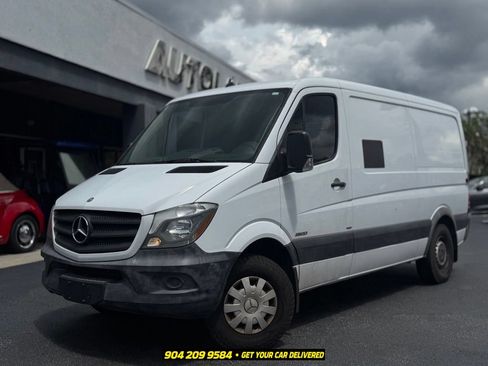 Used 2015 Mercedes-Benz Sprinter 2500 image 1