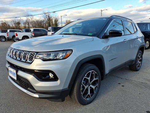 New 2026 Jeep Compass Limited image 8