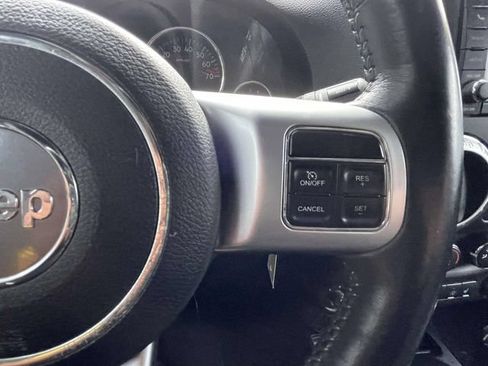 Used 2017 Jeep Wrangler Unlimited Rubicon AWD/4WD image 23