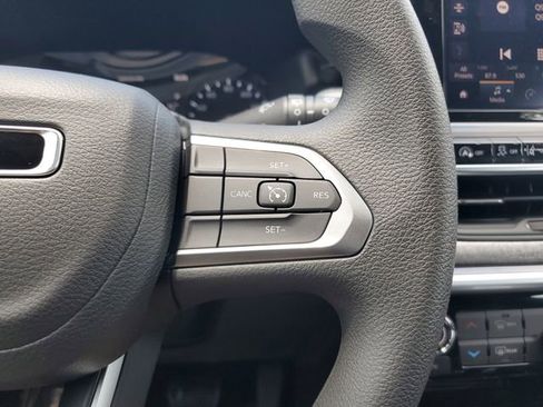 New 2025 Jeep Compass Sport image 25