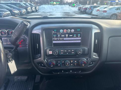Used 2018 Chevrolet Silverado 1500 LT w/ All Star Edition AWD/4WD image 10
