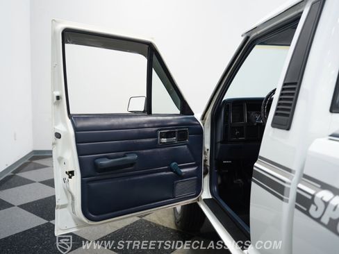 Used 1989 Jeep Comanche 2WD image 36