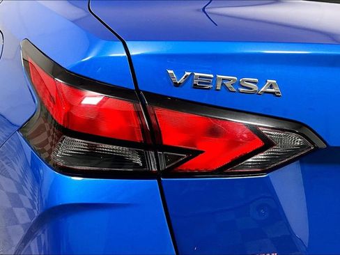 Used 2021 Nissan Versa S image 28