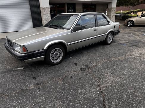 Used 1990 Volvo 780 Turbo RWD image 1