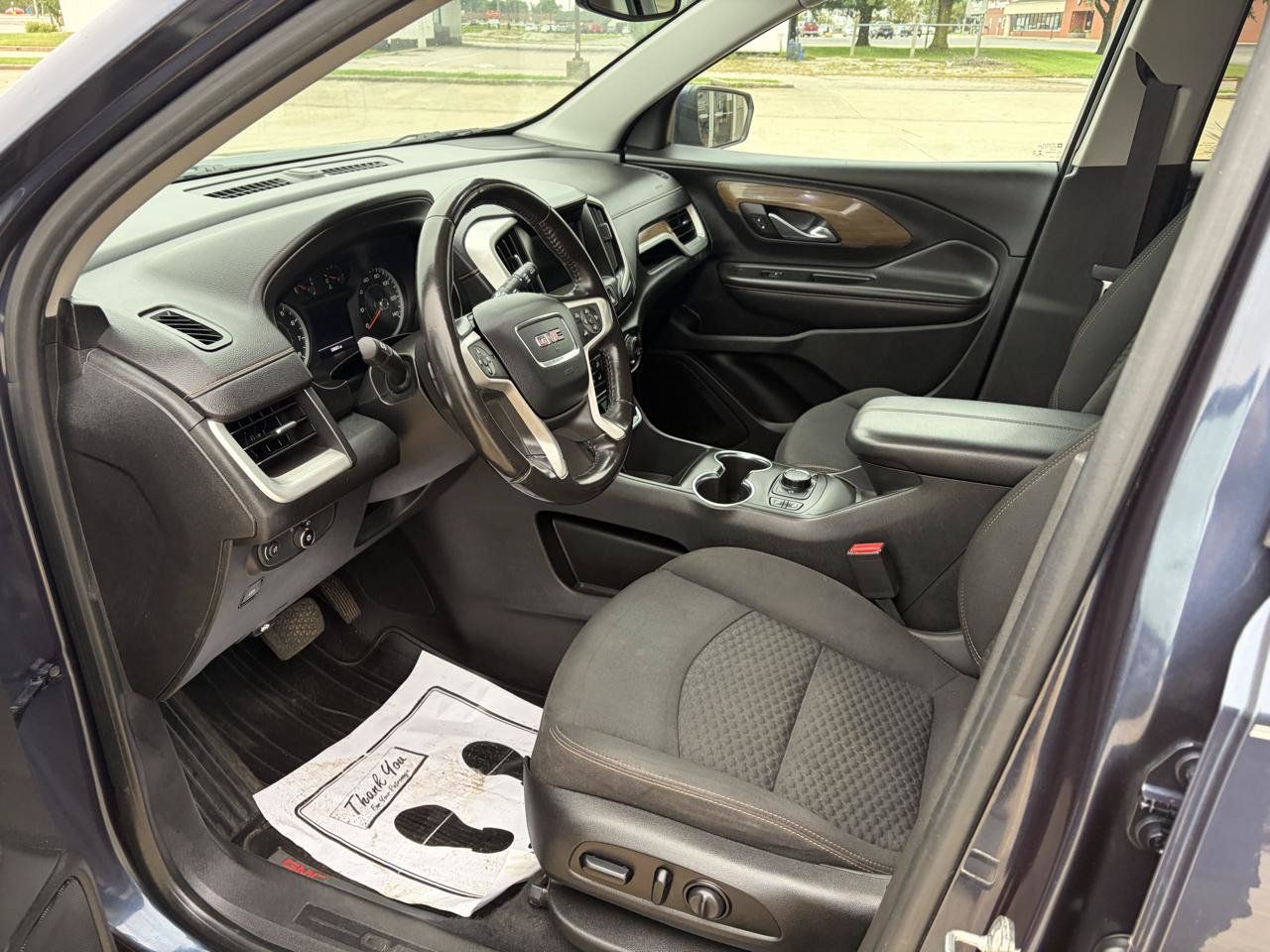 Used 2018 GMC Terrain SLE w/ Driver Convenience Package FWD image 7