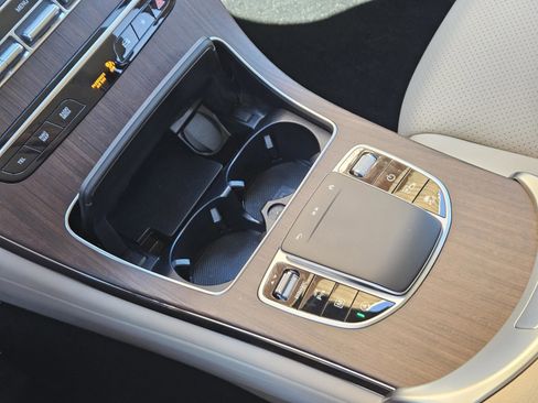 Certified 2022 Mercedes-Benz GLC 300 image 23