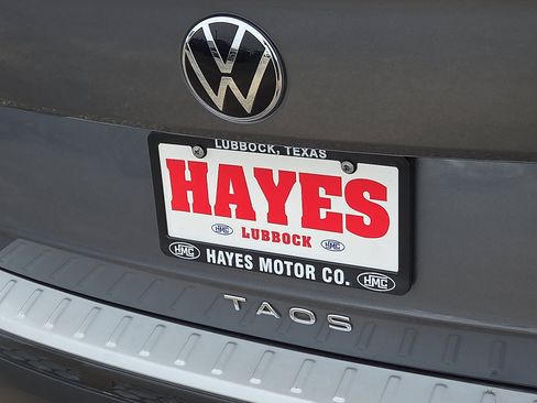 Used 2024 Volkswagen Taos S FWD image 9