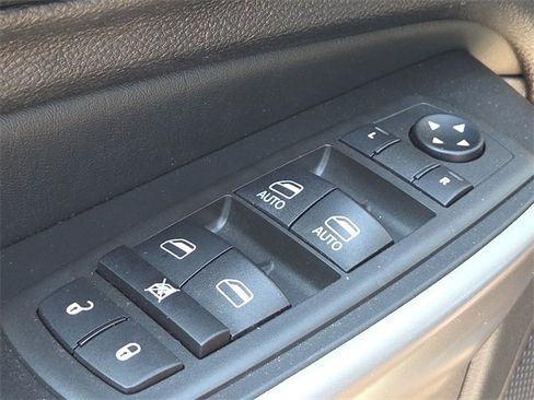 Used 2021 Jeep Cherokee Latitude Lux w/ Trailer Tow Group image 17