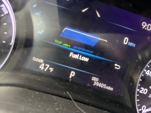 Used 2021 Toyota Sienna Platinum image 9