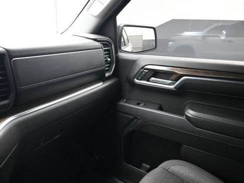 Used 2023 Chevrolet Silverado 1500 LT Trail Boss w/ Protection Package AWD/4WD image 9