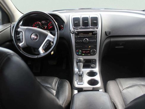 Used 2009 GMC Acadia SLT image 6