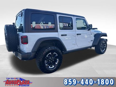 Used 2025 Jeep Wrangler Unlimited Rubicon 4xe w/ Convenience Group AWD/4WD image 12