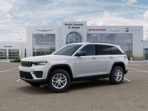 New 2026 Jeep Grand Cherokee Laredo AWD/4WD image 2