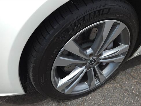 Used 2017 Mercedes-Benz S 550 Sedan image 3