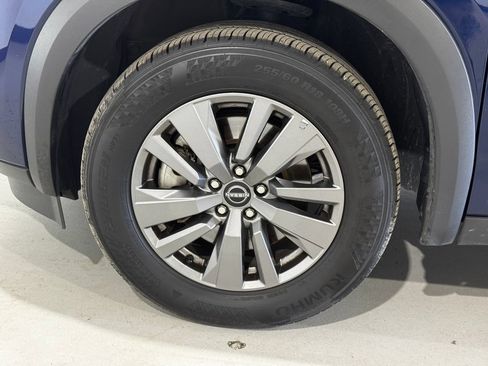 Used 2025 Nissan Pathfinder SV AWD/4WD image 8