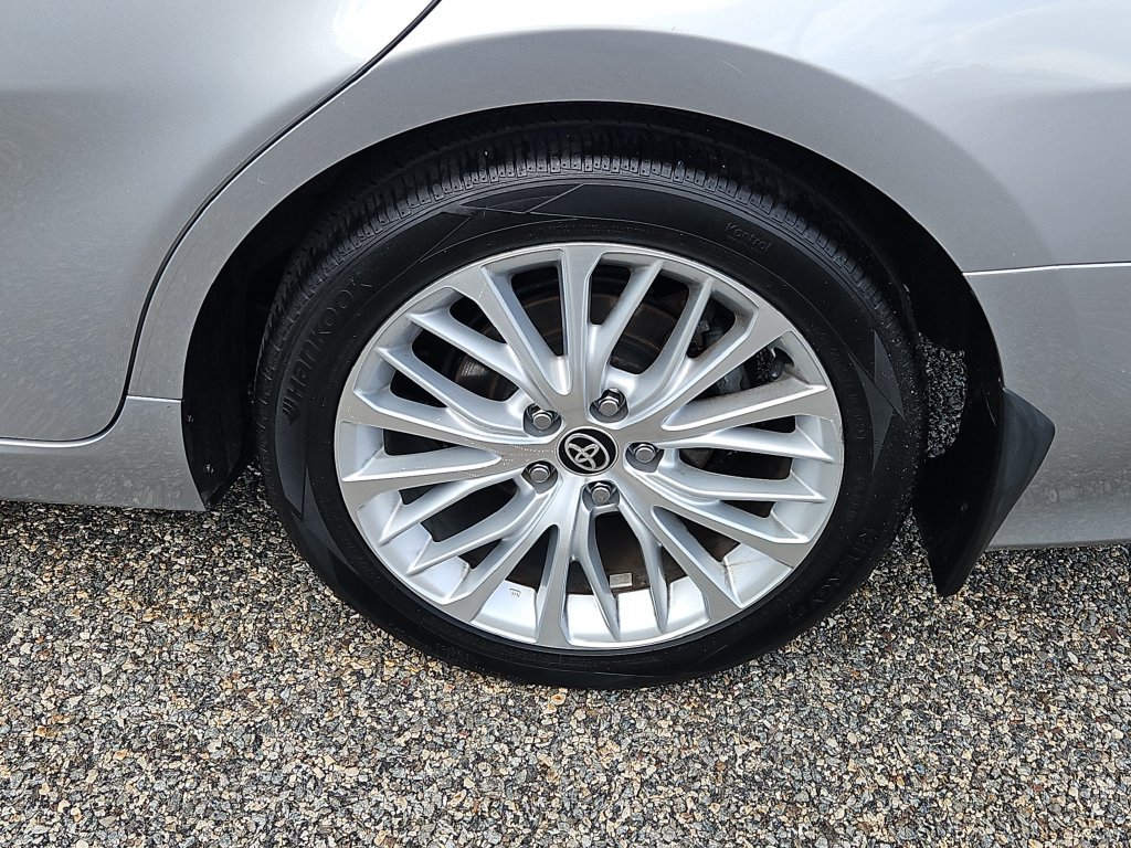 Used 2020 Toyota Camry XLE FWD image 8
