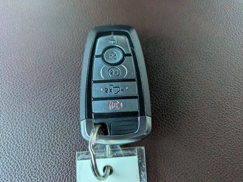 Used 2023 Ford F150 Lariat w/ Equipment Group 502A High image 31