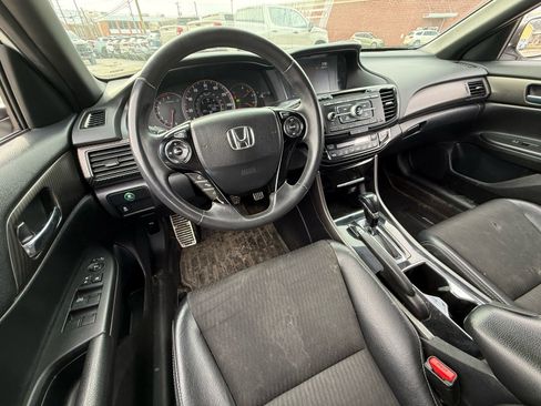 Used 2016 Honda Accord Sport image 15