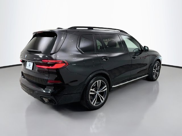 Used 2026 BMW X7 xDrive40i w/ M Sport Package AWD/4WD image 7
