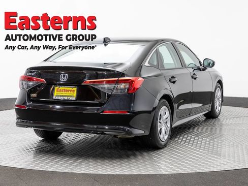 Used 2022 Honda Civic LX image 5