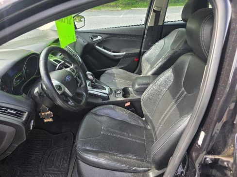 Used 2013 Ford Focus SE FWD image 12