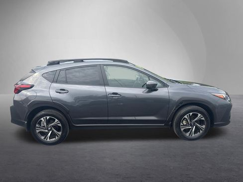 Used 2024 Subaru Crosstrek 2.0i Premium AWD/4WD image 2