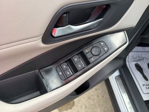 New 2026 Nissan Rogue SV FWD image 11