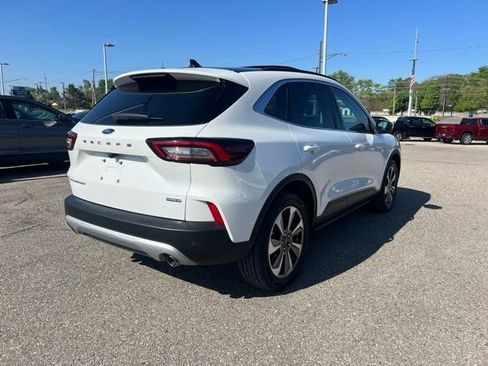 Certified 2023 Ford Escape Platinum AWD/4WD image 3