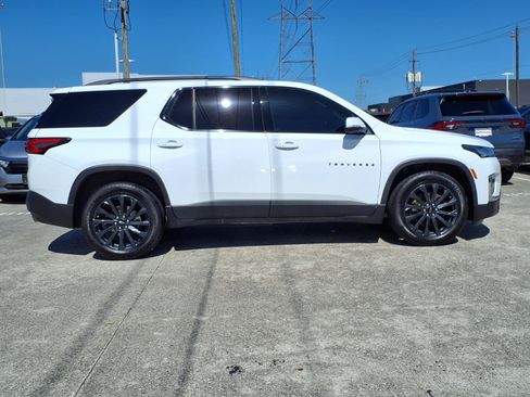 Used 2023 Chevrolet Traverse RS FWD image 26