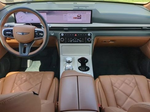 Used 2025 Genesis GV80 3.5T Prestige AWD/4WD image 13