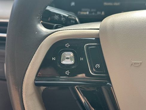 Used 2022 Lincoln Corsair Reserve w/ Elements Package FWD image 24