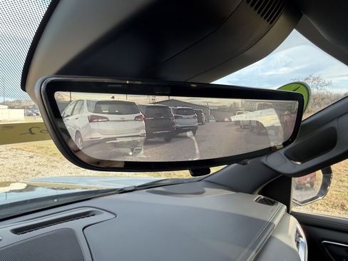 Used 2024 Chevrolet Tahoe High Country w/ Premium Package image 25