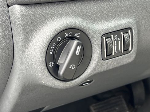 Used 2013 Dodge Dart Limited w/ Premium Group image 17