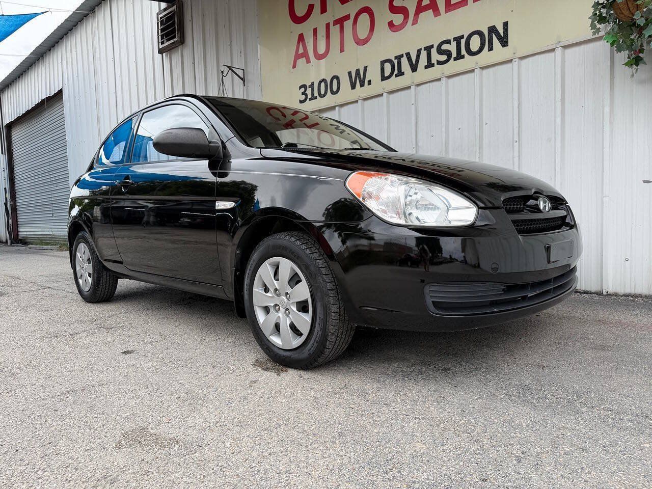 Used 2009 Hyundai Accent GS w/ Popular Equipment Pkg 2 FWD image 2