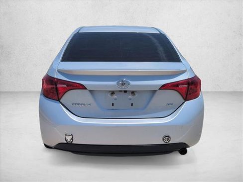 Used 2018 Toyota Corolla SE FWD image 7