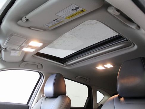 Used 2020 MAZDA CX-5 Touring image 22