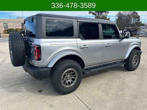 Used 2022 Ford Bronco Outer Banks image 5