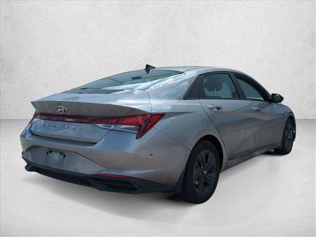 Used 2023 Hyundai Elantra SEL FWD image 3