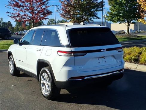 Certified 2024 Jeep Grand Cherokee Limited image 6