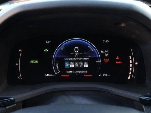 Used 2025 Toyota Camry LE FWD image 10