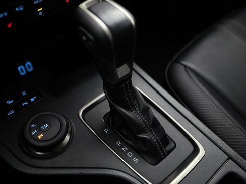 Used 2023 Ford Ranger Lariat w/ Equipment Group 501A High image 25