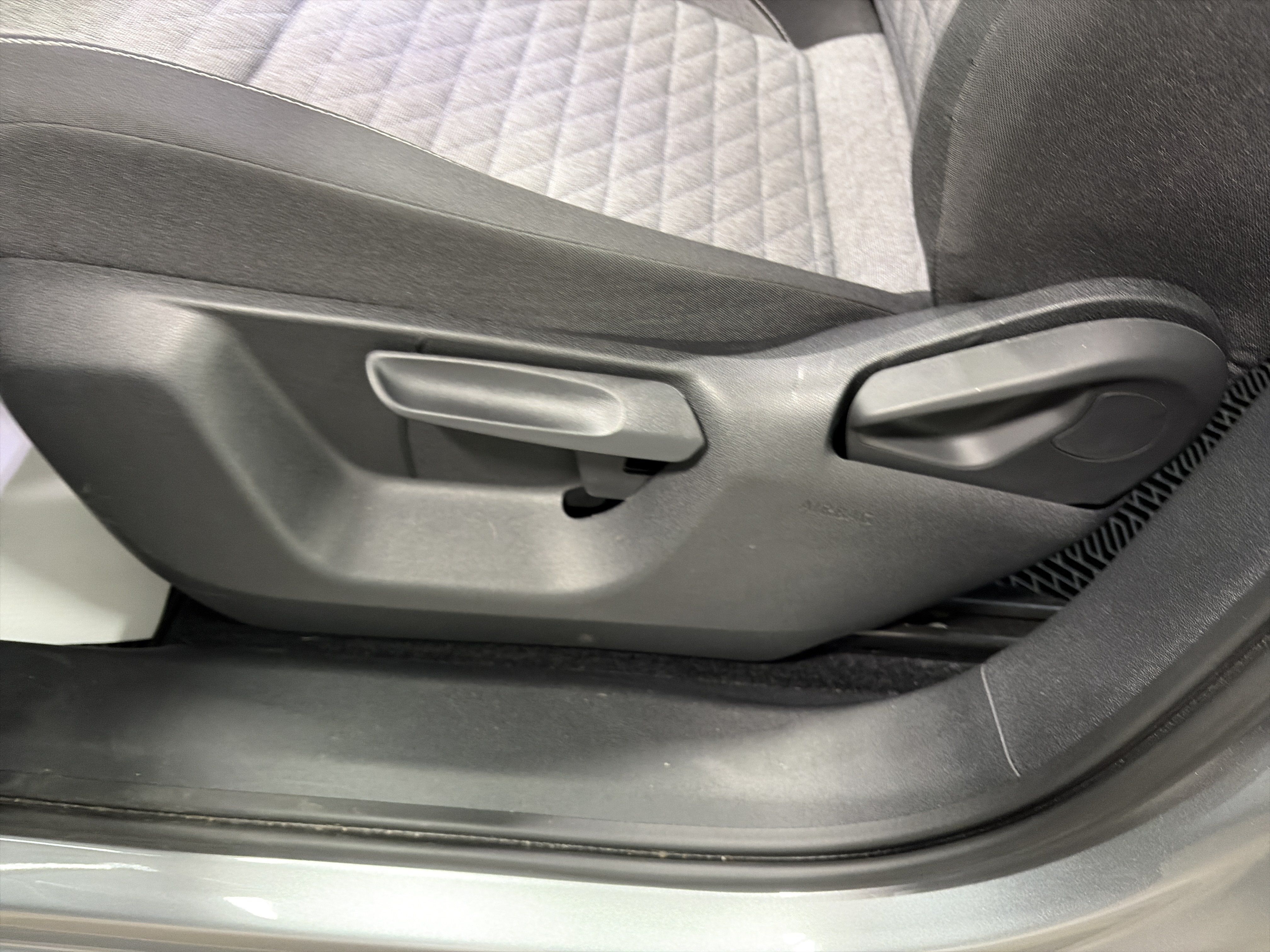 Certified 2026 Volkswagen Tiguan S AWD/4WD image 12