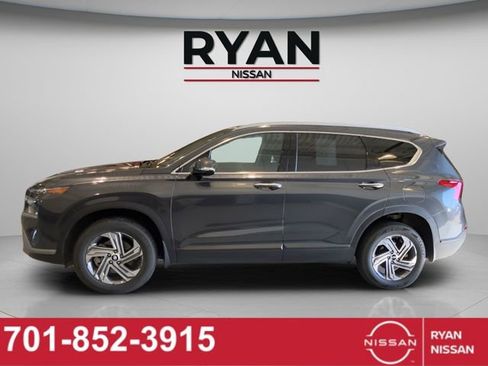 Used 2023 Hyundai Santa Fe SEL w/ Winter Weather Package AWD/4WD image 2